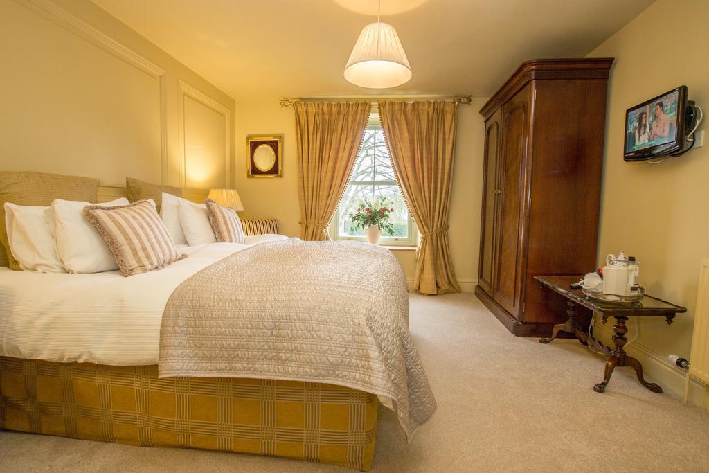 The Cornmill Hotel Kirkbymoorside Buitenkant foto