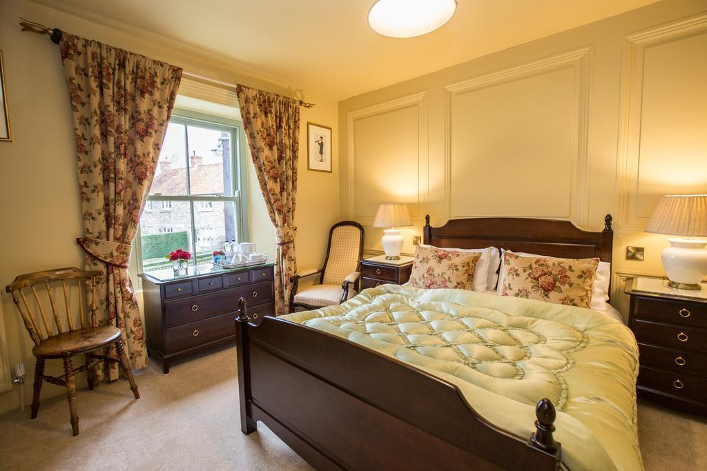 The Cornmill Hotel Kirkbymoorside Buitenkant foto